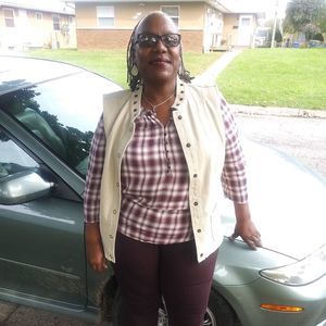 Meet your Posher, Linda